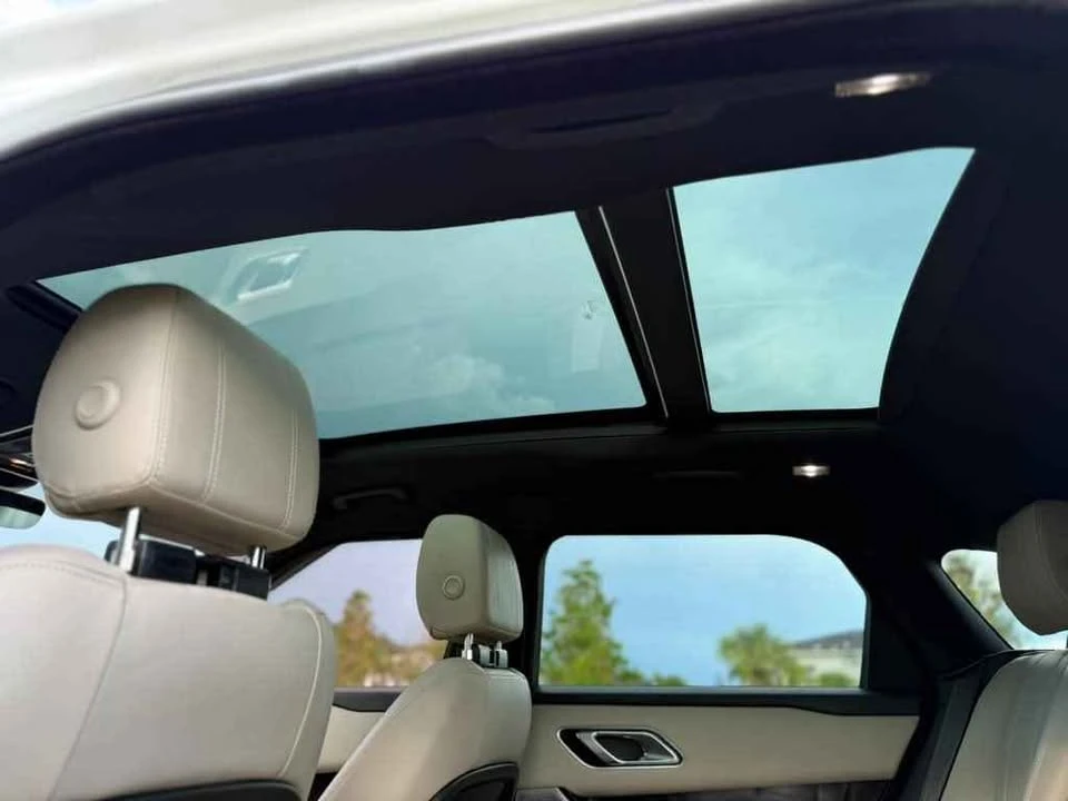 2018 Land Rover Range Rover Velar - Image 7 of 13