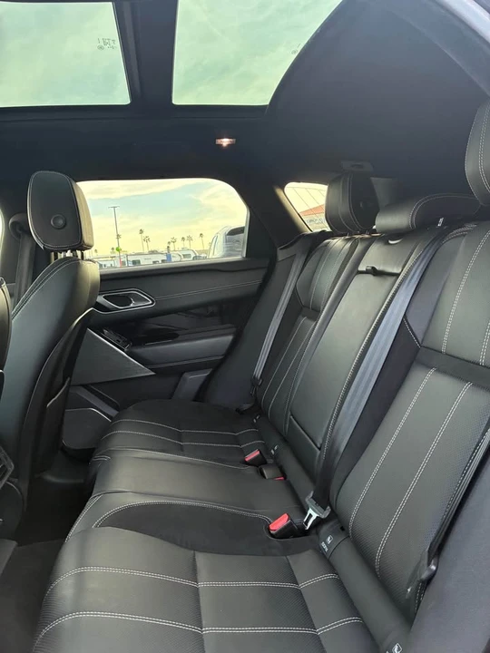 2018 Land Rover Range Rover Velar - Image 11 of 16
