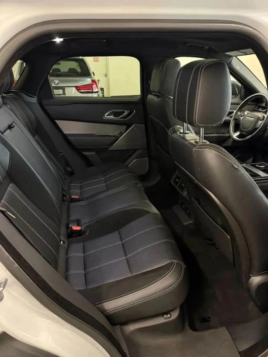 2018 Land Rover Range Rover Velar - Image 11 of 18