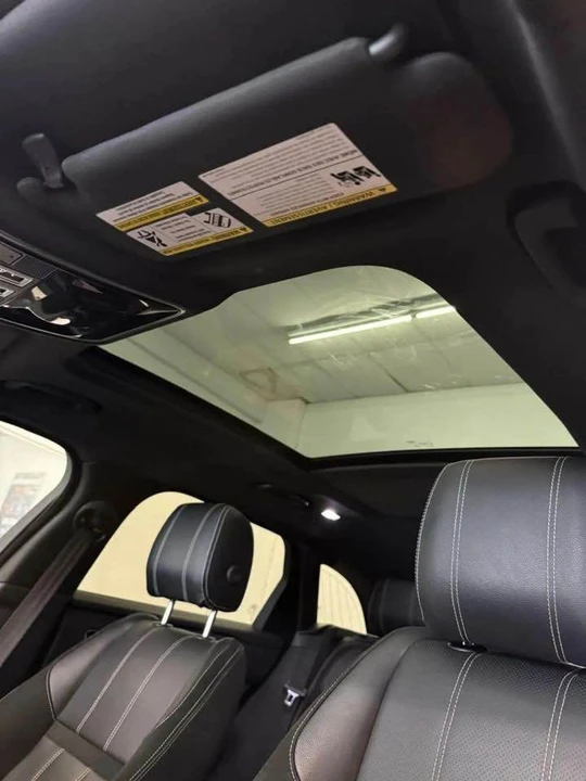 2018 Land Rover Range Rover Velar - Image 18 of 18