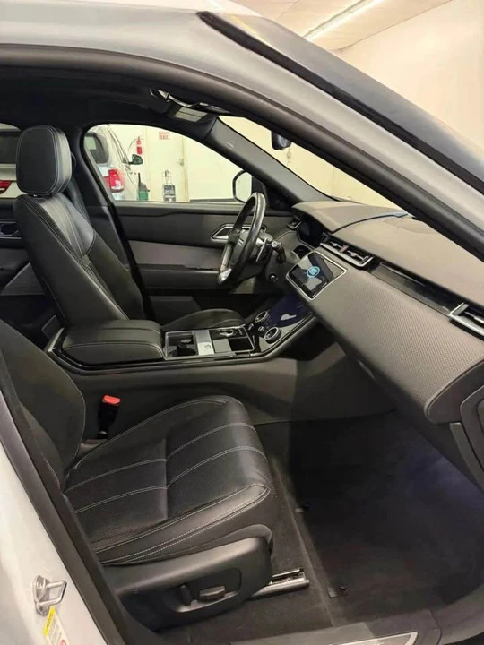 2018 Land Rover Range Rover Velar - Image 10 of 18