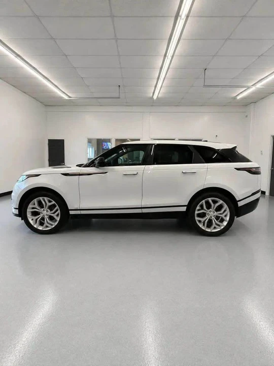 2018 Land Rover Range Rover Velar - Image 2 of 18