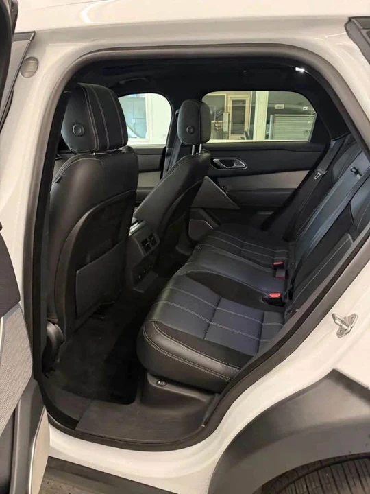 2018 Land Rover Range Rover Velar - Image 12 of 18