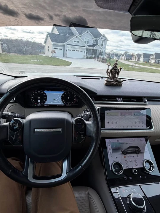 2018 Land Rover Range Rover Velar - Image 13 of 20