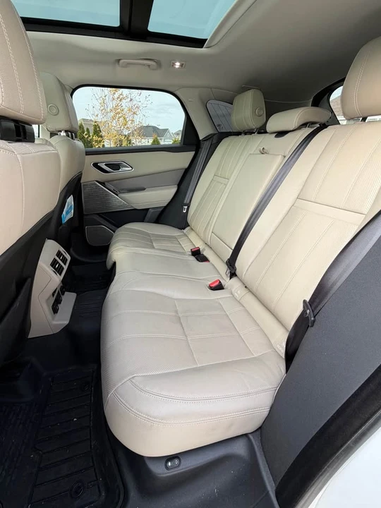 2018 Land Rover Range Rover Velar - Image 9 of 20