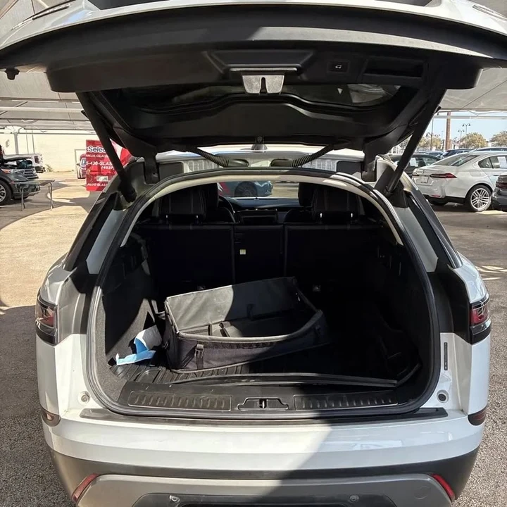 2018 Land Rover Range Rover Velar - Image 10 of 20