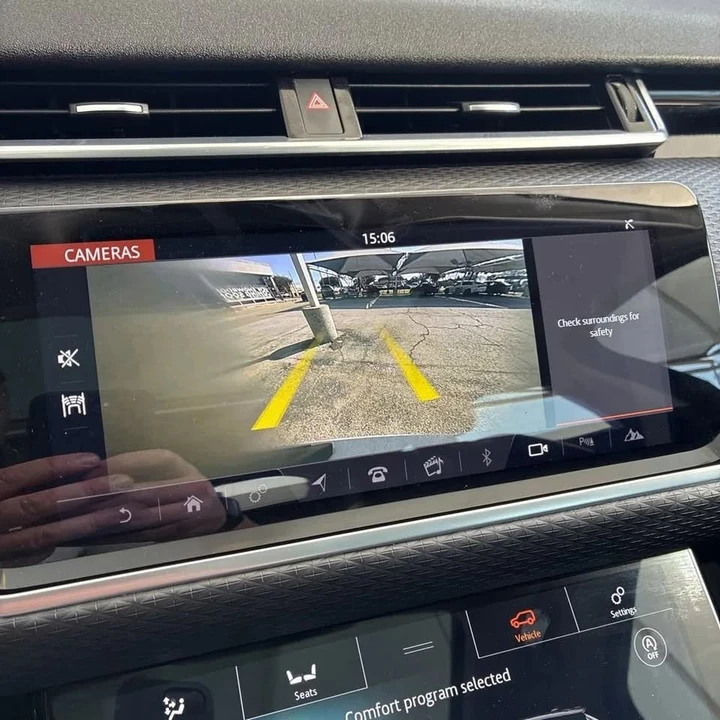 2018 Land Rover Range Rover Velar - Image 17 of 20