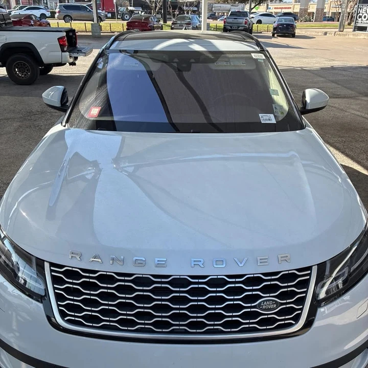 2018 Land Rover Range Rover Velar - Image 9 of 20
