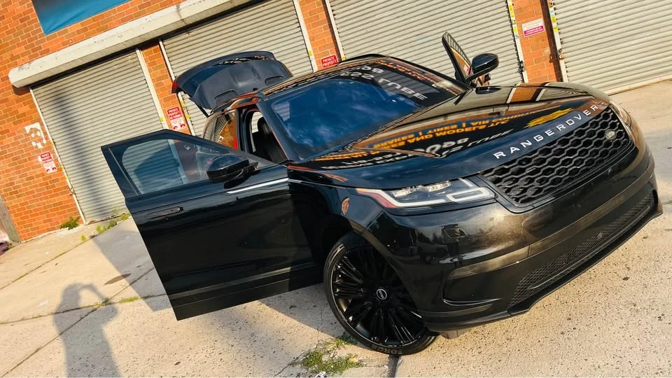 2018 Land Rover Range Rover Velar - Image 10 of 13