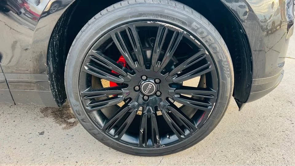 2018 Land Rover Range Rover Velar - Image 11 of 13