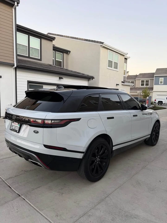 2018 Land Rover Range Rover Velar - Image 3 of 15