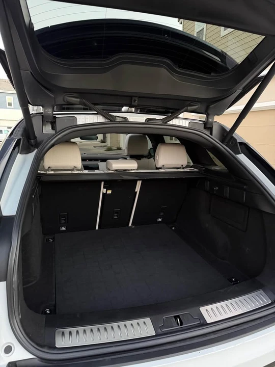 2018 Land Rover Range Rover Velar - Image 15 of 15
