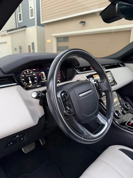 2018 Land Rover Range Rover Velar - Image 10 of 15