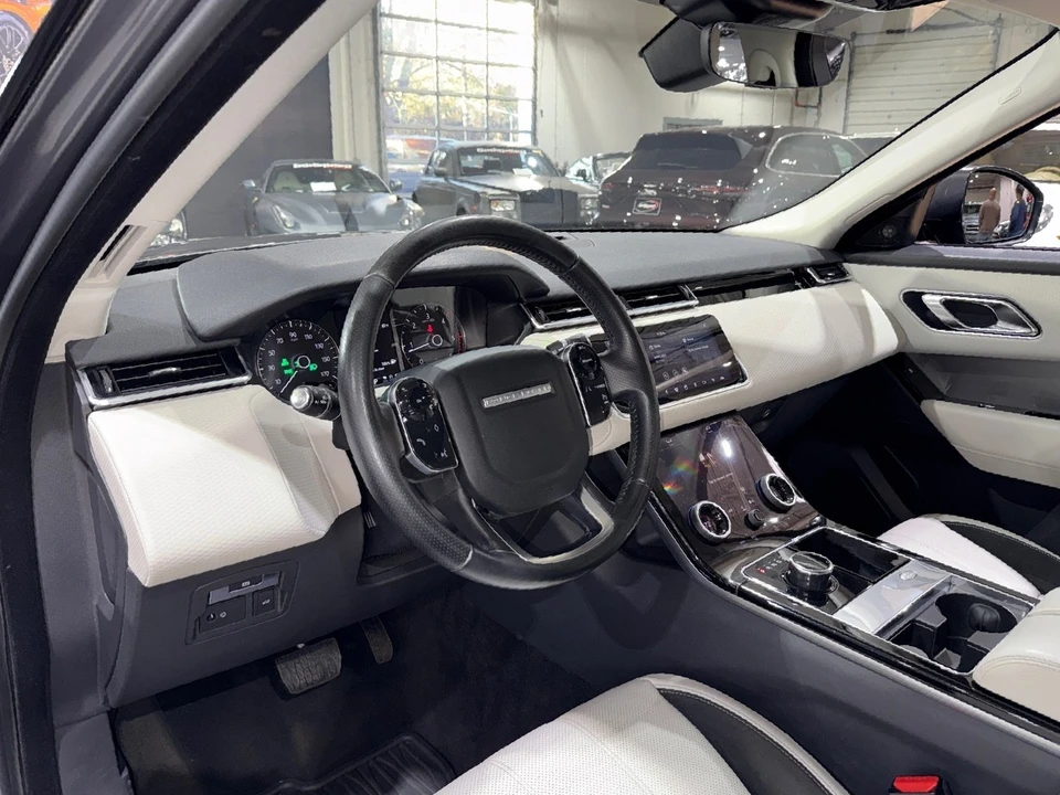 2018 Land Rover Range Rover Velar - Image 9 of 12