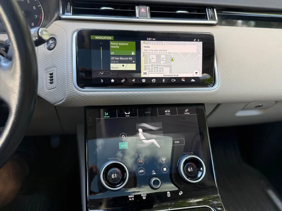 2018 Land Rover Range Rover Velar - Image 14 of 19