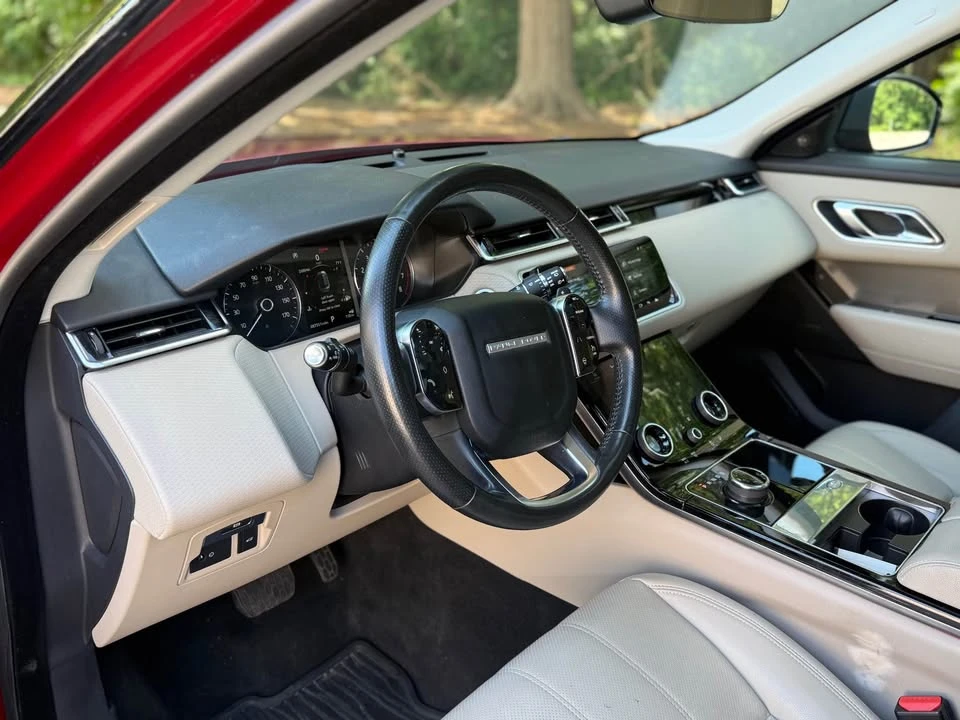 2018 Land Rover Range Rover Velar - Image 8 of 19
