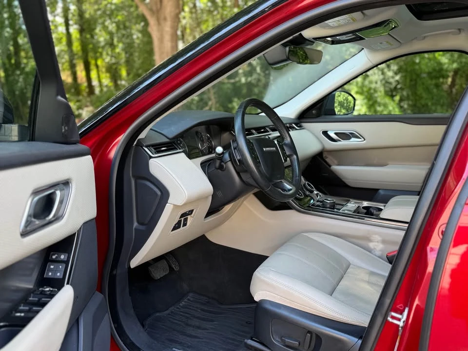 2018 Land Rover Range Rover Velar - Image 7 of 19