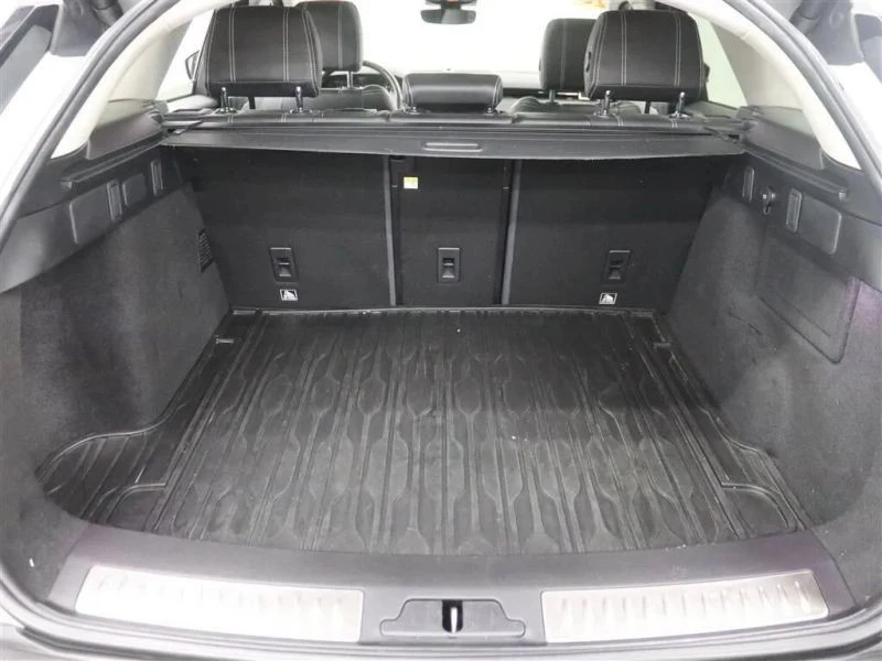 2018 Land Rover Range Rover Velar - Image 6 of 12