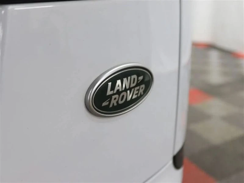 2018 Land Rover Range Rover Velar - Image 8 of 12