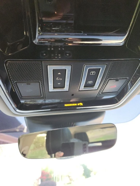2018 Land Rover Range Rover Velar - Image 18 of 21