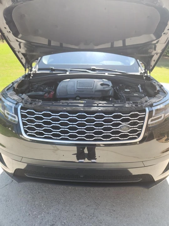 2018 Land Rover Range Rover Velar - Image 17 of 21