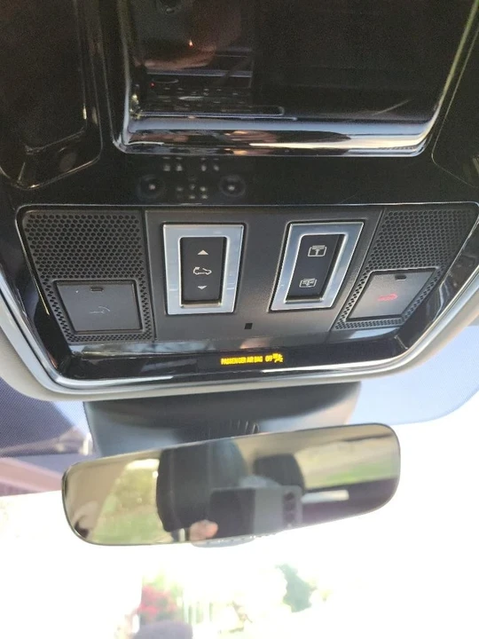 2018 Land Rover Range Rover Velar - Image 18 of 21