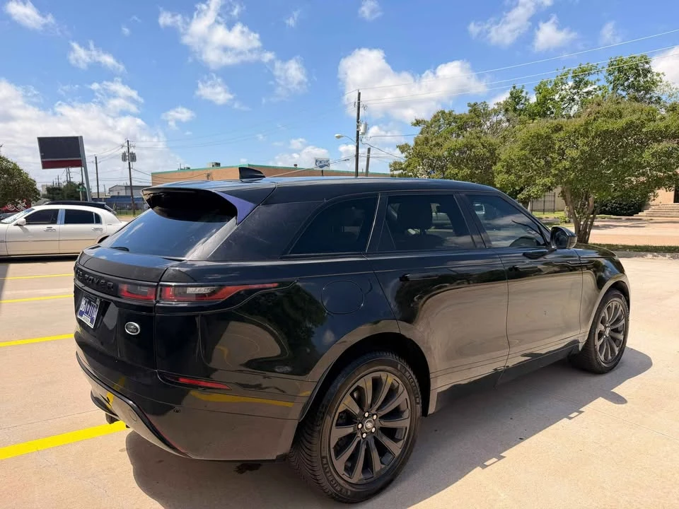 2018 Land Rover Range Rover Velar - Image 14 of 18