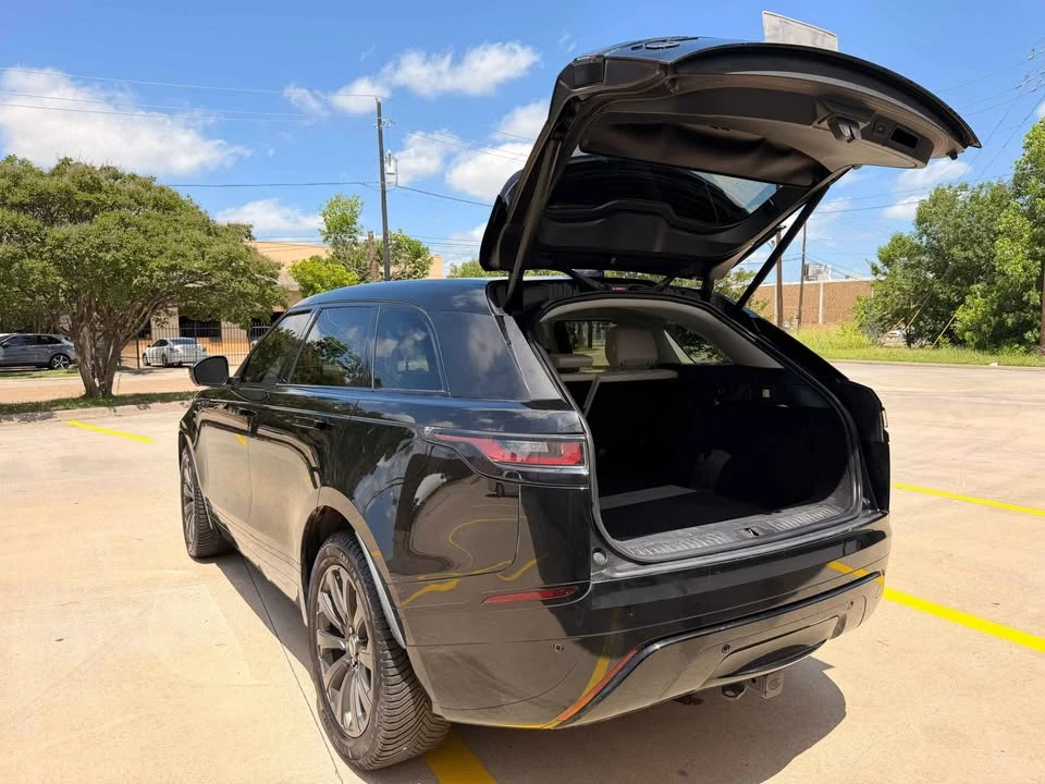 2018 Land Rover Range Rover Velar - Image 11 of 18