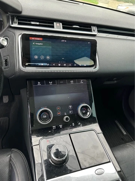 2018 Land Rover Range Rover Velar - Image 14 of 16