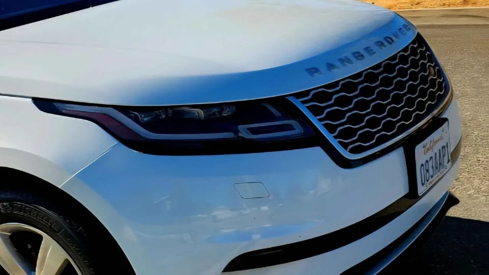 2018 Land Rover Range Rover Velar - Image 8 of 17