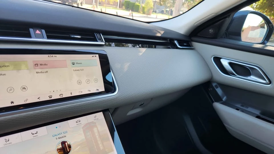 2018 Land Rover Range Rover Velar - Image 15 of 17