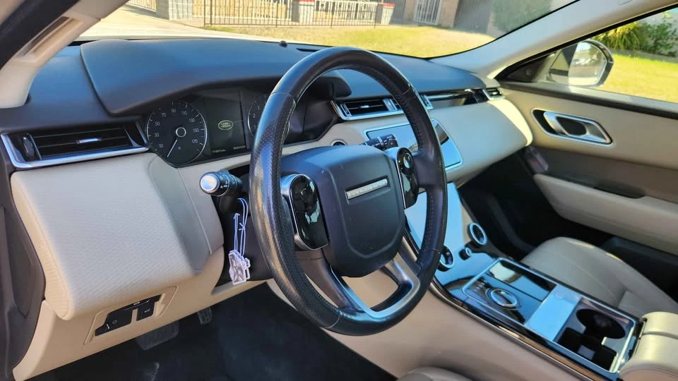 2018 Land Rover Range Rover Velar - Image 16 of 17
