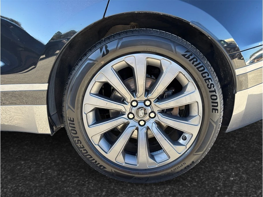 2018 Land Rover Range Rover Velar - Image 15 of 21