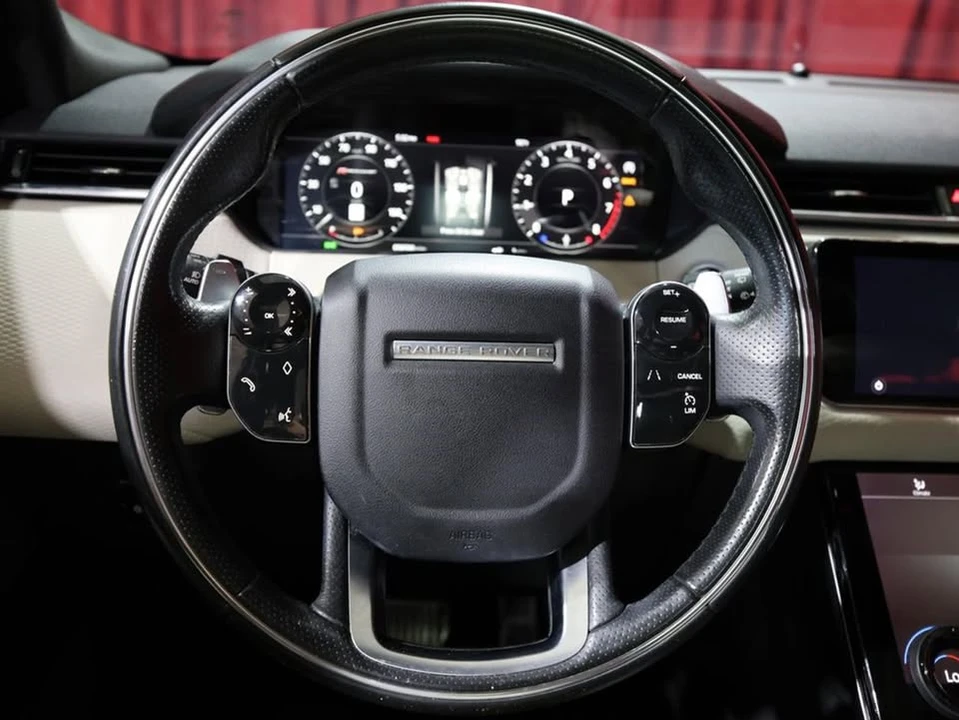 2018 Land Rover Range Rover Velar - Image 14 of 18