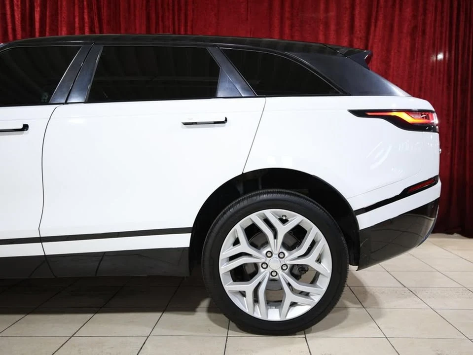 2018 Land Rover Range Rover Velar - Image 4 of 18