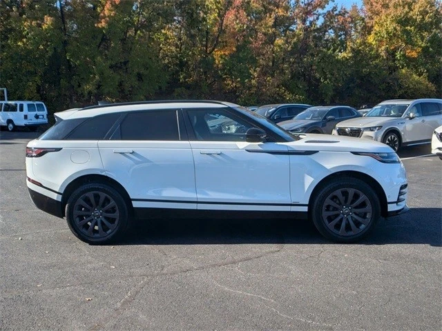 2018 Land Rover Range Rover Velar - Image 10 of 12