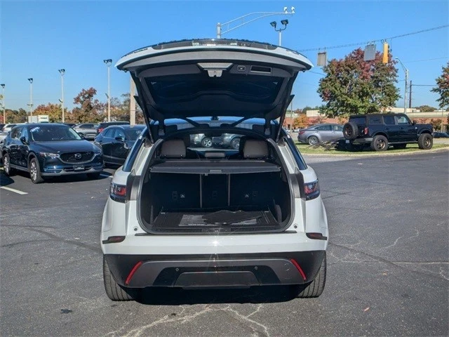 2018 Land Rover Range Rover Velar - Image 8 of 12