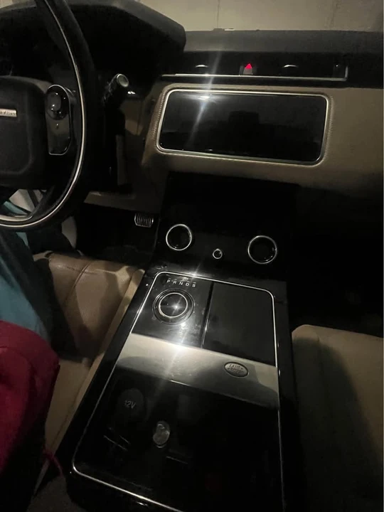 2018 Land Rover Range Rover Velar - Image 10 of 13