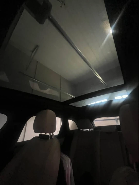 2018 Land Rover Range Rover Velar - Image 11 of 13