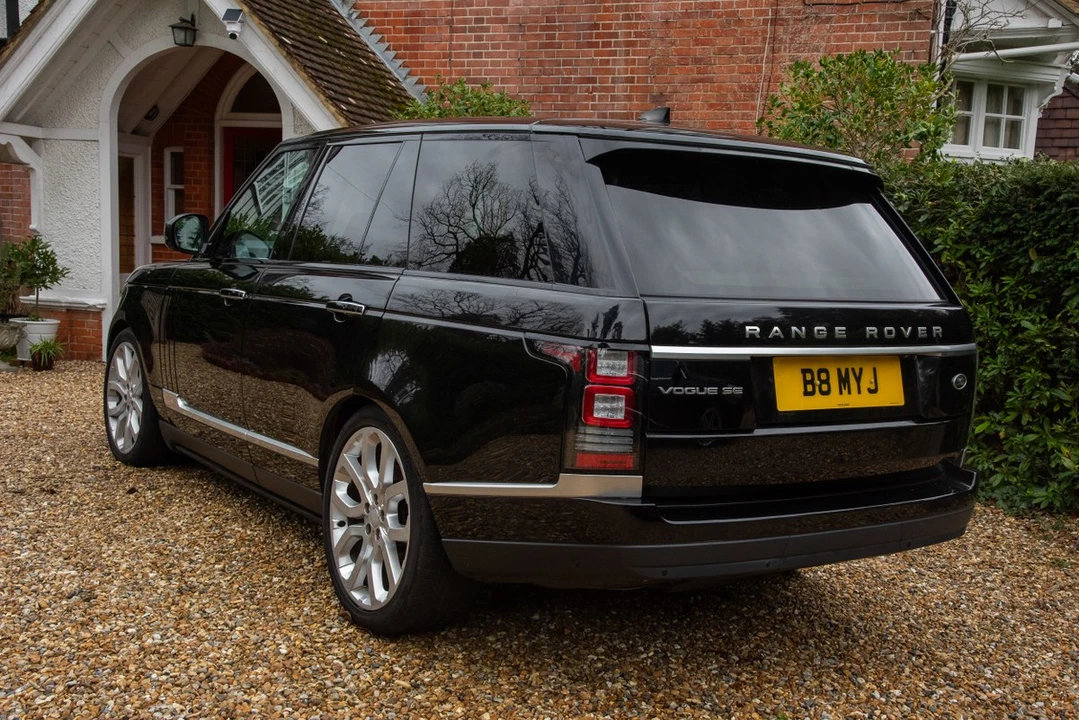 2018 Land Rover Range Rover L405 - Image 10 of 30
