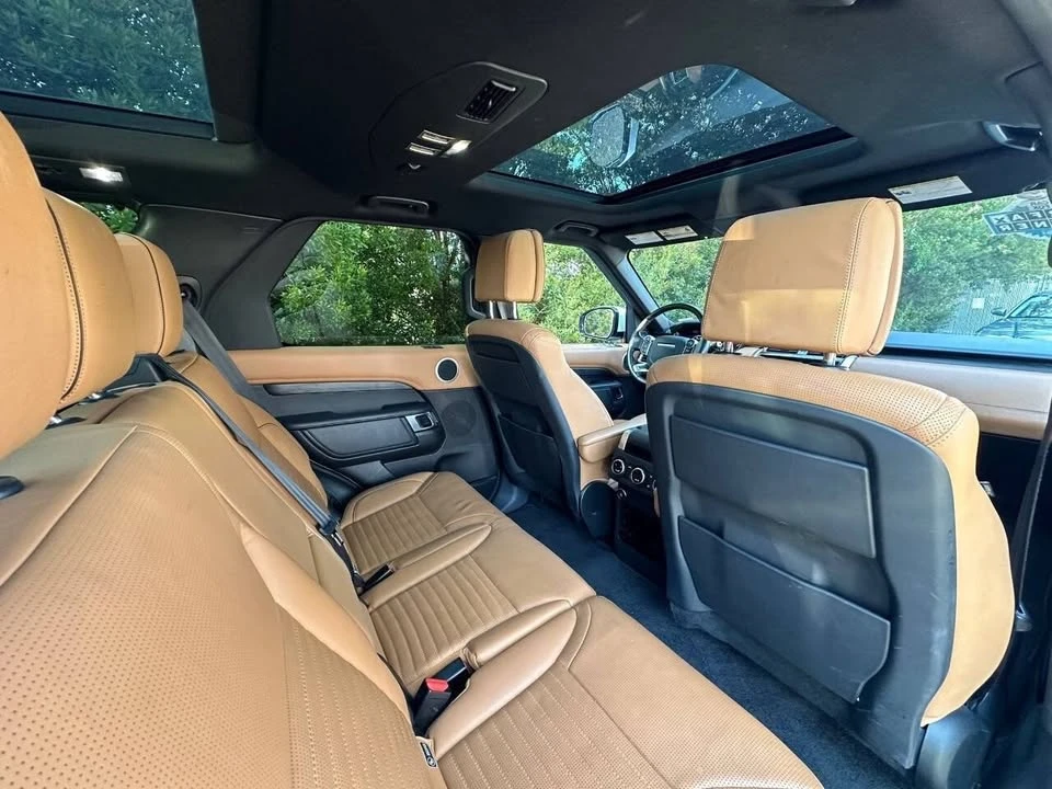2018 Land Rover Discovery 5th Gen - Image 14 of 20