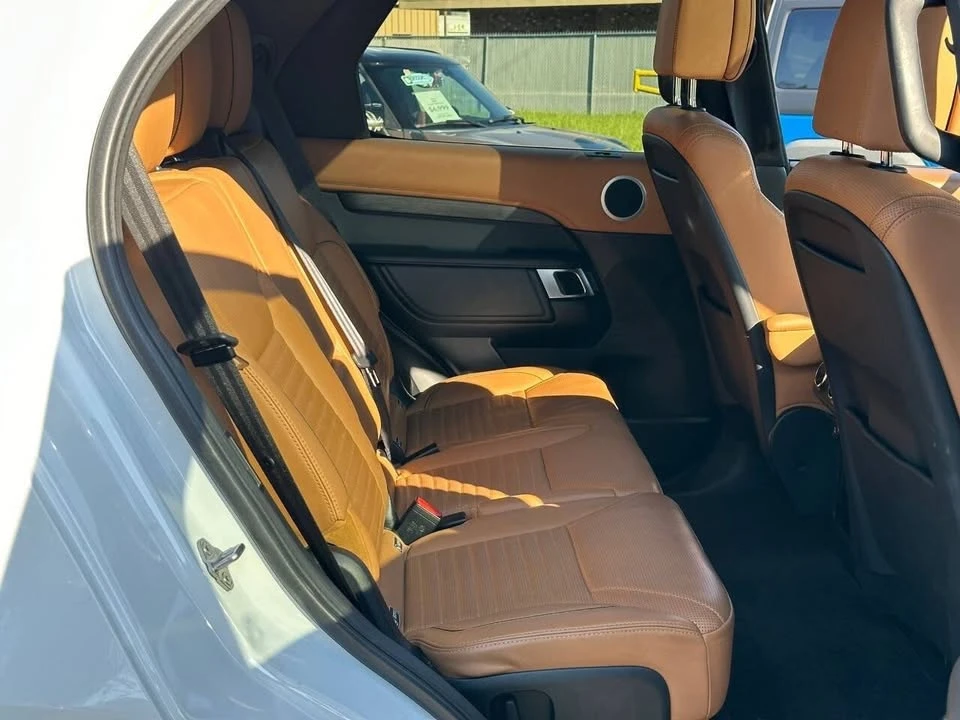 2018 Land Rover Discovery 5th Gen - Image 18 of 20