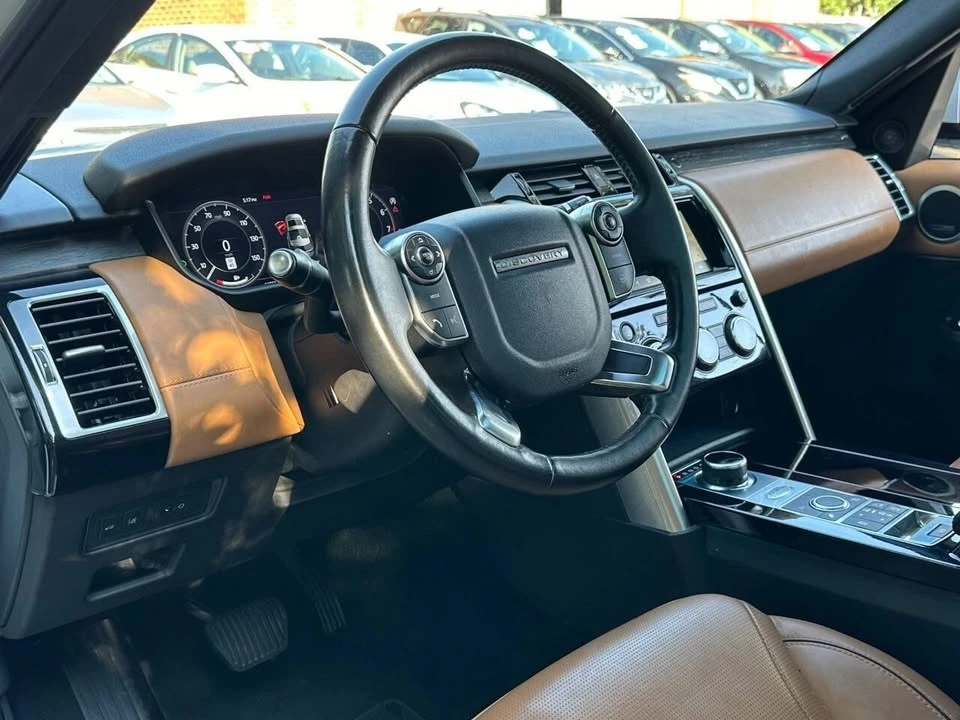 2018 Land Rover Discovery 5th Gen - Image 17 of 20