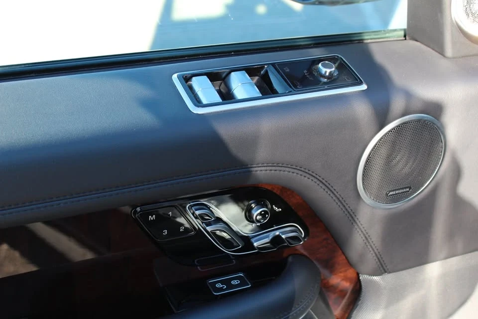 2018 Land Rover Range Rover L405 - Image 14 of 16