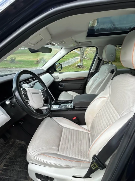 2018 Land Rover Discovery 5th Gen - Image 7 of 9
