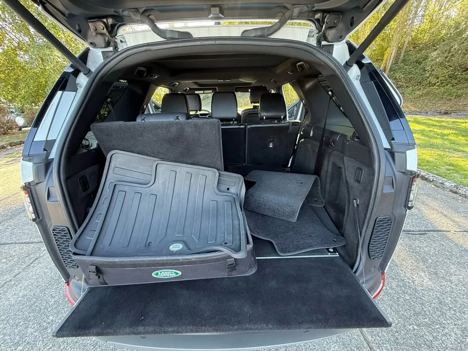 2018 Land Rover Discovery 5th Gen - Image 17 of 20