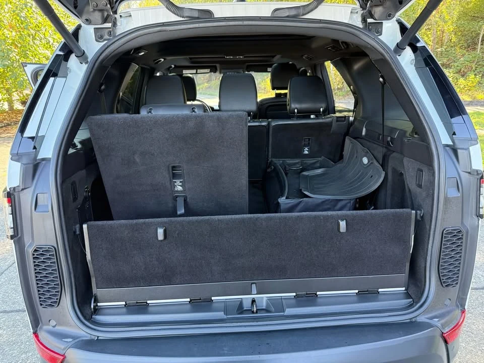 2018 Land Rover Discovery 5th Gen - Image 11 of 20