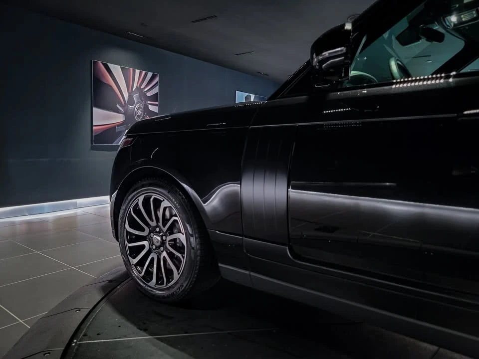 2018 Land Rover Range Rover L405 - Image 8 of 19
