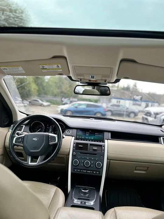 2018 Land Rover Discovery Sport - Image 7 of 12