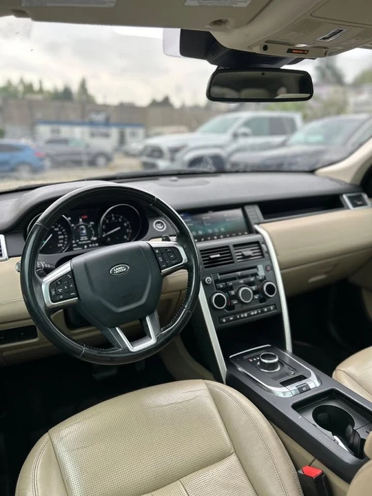 2018 Land Rover Discovery Sport - Image 3 of 12